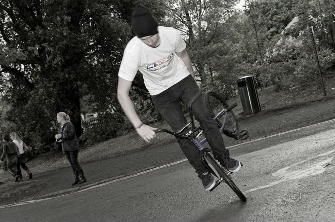 BMX stunts at Sky Ride Bath 2011 Sky Ride Bath