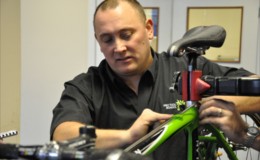 Spike's thirty second tyre change